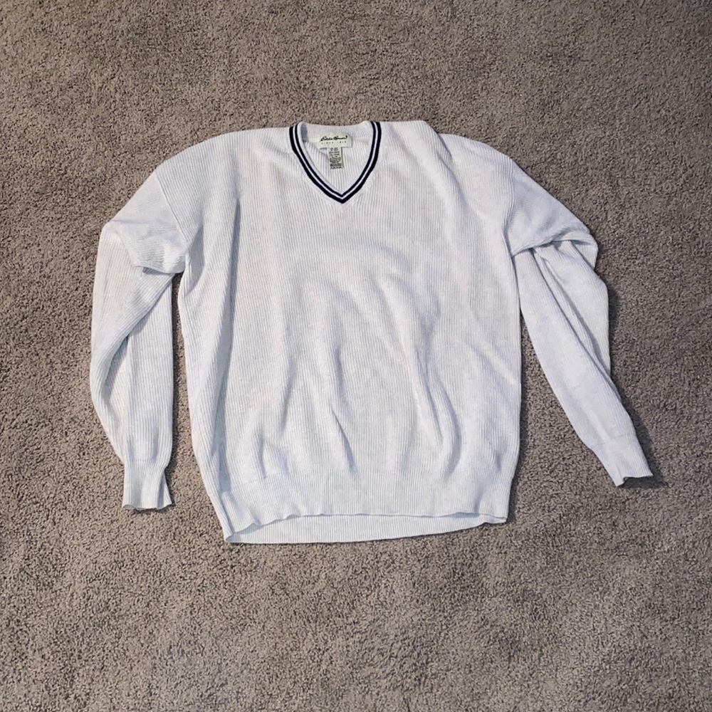 ⭐️3 for $20! Eddie Bauer v-neck knit sweater